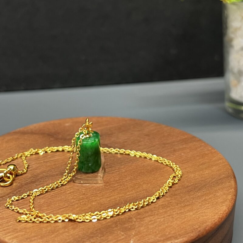 Icy Green Jade Pendant 18K Gold, Round, PRG-3860 | Certified Grade A Jade